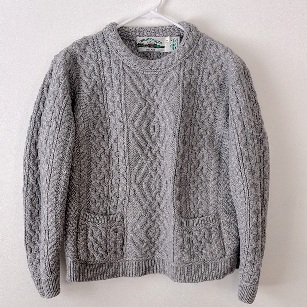 ☘️Irish Fisherman Cable Knit Sweater in heather gray, made in Ireland, Youth L☘️